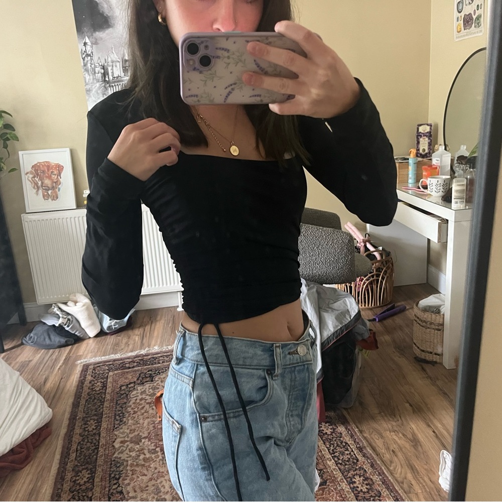 Zara going out too